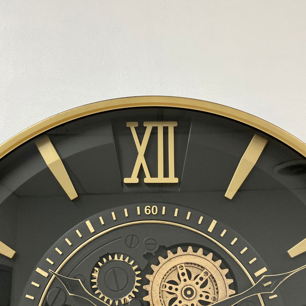 Vanguard Universal Luxurious Rotating Gears Clock CCM-1662